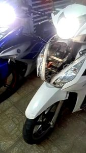 Cặp Gương chiếu hậu xe máy chân cong cặp trái phải gắn cho xe HondaYa và nhiều xe khác.