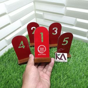 [ Free Grafir ] Custom Nomor Meja ACP Aluminium Warna Merah | Penanda Nomer Meja Cafe Restoran Ukuran 13 x 6 cm