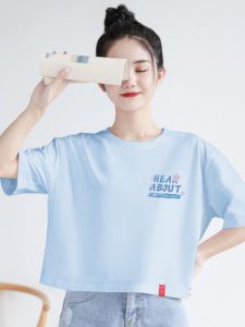 เสื้อยืดคอกลมแขนสั้นผ้าฝ้ายแท้สีฟ้านมสำหรับผู้หญิง ทรงเข้ารูป ลายดอกไม้ ลายตัวอักษร แฟชั่นฤดูร้อน ไซส์เล็ก เสื้อผ้าทำงานสไตล์เกาหลี