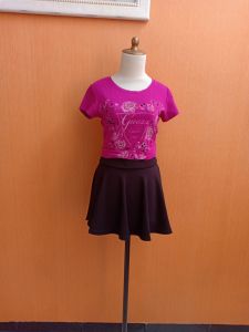 atasan kaos wanita ungu pink GUESS cewek M L lengan pendek blouse santai remaja dewasa