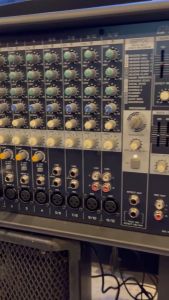 Mixer có công suất Yamaha EMX312SC công suất 300W/kênh dùng hát Karaoke âm thanh gia đình