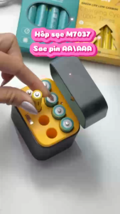 Hộp 4 pin BESTON 2A 3A 1.5V  sạc 8 slot M7037 USB-C dùng cho pin AA và AAA 1.5V pin cho đồ chơi