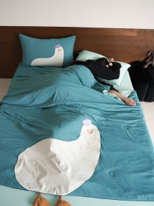 Cute Cartoon Summer Cooling Light Weight Blanket for Students Home Use Air Conditioned Bedding Polyester Fiber Hollow Fill