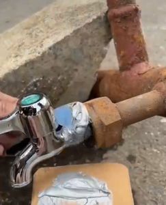 กาวเชื่อมโลหะและพลาสติก ROYAL CRAFTSMAN 100g กันน้ำ ทนความร้อนสูง สำหรับงานไม้และเซรามิค