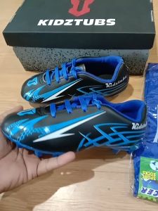 KIDZTUBS Sepatu Bola Anak Paket Komplit Sepatu Bola Tas Skin Deker Kaos Kaki Usia 6-10 Tahun Size 28 29 30 31 32 33 34 35 36 37 KDZ2038010625