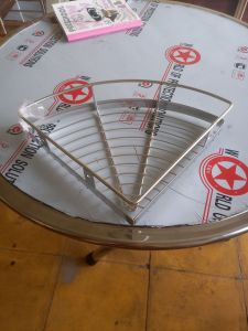Kệ góc inox  1 tầng bắt tường trong nhà tắm. inox 304