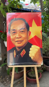 Tranh Chân Dung Đại Tướng Võ Nguyên Giáp - Bác Giáp Chất liệu In gỗ tráng gương Trang Trí Nhà Cửa Dịp Lễ Quà Tặng