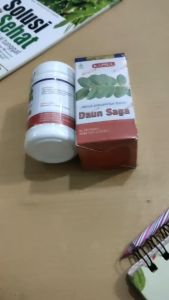 TAZAKKA Kapsul Herbal Daun Saga - Pengobatan Batuk & Radang Tenggorokan Sariawan Isi 60
