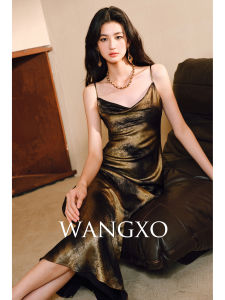 WANGXO | Áo Thun Cổ U Bóng Bẩy & Đầm Dây Cổ Xòe Sang Trọng