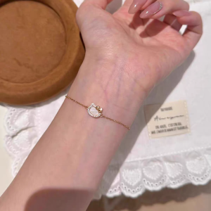 สร้อยคอแมตต์น้ำเงินสุดหรูสำหรับผู้หญิง จี้หัวใจแมตต์สีน้ำเงิน เครื่องประดับแฟชั่นสุดเก๋สำหรับผู้หญิง