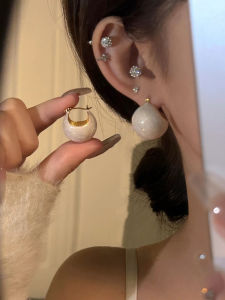 Retro Fashion Enamel Circle White Earrings Simple Niche Design Cool Style Ear Jewelry Trendy Alloy Silver Gold Plated Female