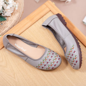 Casual Leather Shoes Women Flat Bottom Genuine Soft Comfortable Versatile Cow Tendon Bottom Breathable Anti-slip Mom Shoes New Flat Heel Spring