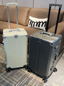 Thickened PC Luggage Aluminum Frame Travel Suitcase Large Capacity 28 Inch Carry-On Bag Multi-Functional Pull Rod Box