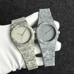 นาฬิกาข้อมือลายพรางโพลีคาร์บอเนตใหม่ นาฬิกาสปอร์ตลำลองสำหรับผู้ชาย ดีไซน์ลายพราง นาฬิกาควอตซ์แบบชุด