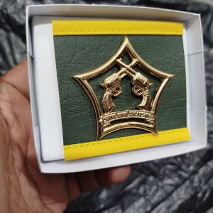 pin emblem baret pm