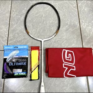 RAKET BADMINTON LINING TECTONIC 7 32LBS