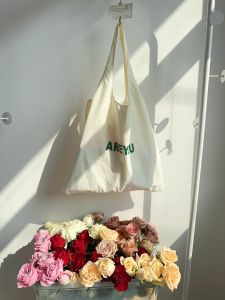 New Arrival Niche Style Letters Printed Shoulder Bag Large Capacity Designer Model All-Matching Cloth Bag Womens Canvas Bag Fashion Shopping Bag