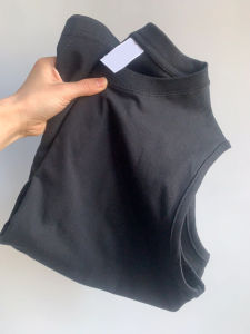 เสื้อกั๊กบาสเก็ตบอลแขนกุดสีพื้นสำหรับผู้ชายและผู้หญิง ฤดูร้อน 2024 เสื้อผ้าใส่ลำลองแบบใหม่สำหรับใส่ไปเล่นบาสเก็ตบอลกลางแจ้ง