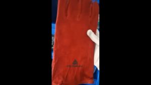 GĂNG TAY DA HÀN CHỊU NHIỆT DELTAPLUS CA615KCHỊU NHIỆT 250 ĐỘCHỐNG TIA LỬAMẢNG VĂNG RỈ KIM LOẠI[CHÍNH HÃNG}( 1 ĐÔI )