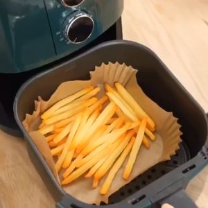 มิสเตอร์เร็ว แผ่นรองหม้อทอดไร้น้ำมัน สำหรับเตาอบ แผ่นกระดาษรองหม้อทอดใช้แล้วทิ้ง กระดาษรองอบ