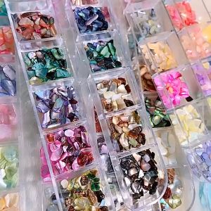 1 Kotak Hiasan Nail Sea Shell Flakes/Pecahan Kulit Kerang Hiasan Metal Gold untuk Dekorasi Nail Arts/Berlian Imitasi/Manik-manik