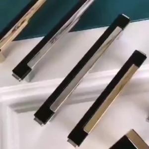 Modern Drawer Knob and Handle Fashion Cabinet Handle Zinc Alloy Wardrobe Handle Cabinet Door Handle Simple Handles