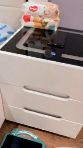 Tủ Đầu Giường Thông Minh 2 - 3 Ngăn Kéo Kèm Đèn Led 3 Chế Độ Sạc Điện Thoại Không Dây Mặt Kính Cảm Ứng Loa Bluetooth Kết Hợp Khoá Vân Tay Hiện Đại 6 Màu Sắc Tuỳ Chọn Trắng - Xám - Xanh Lá - Xanh Dương - Hồng - Đỏ