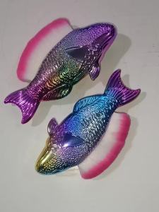 2Pcs Fish-Shaped Makeup Brush Set Rainbow Gradient Single Brush Soft Wide Fluffy hair for Blush Powder