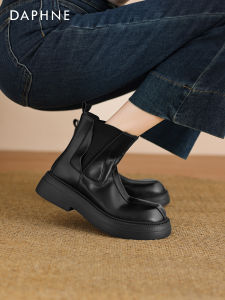 Daphne | Thick Sole Black Boots for Women Short Chelsea