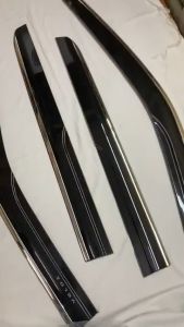 Vè che mưa viền chắn mưa xe Toyota Veloz 2022 loại chỉ Inox 6 chi tiết cao cấp dày dặn
