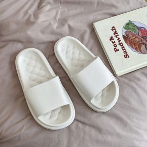 [READY STOCK IN MALAYSIA] Thick and Soft Bottom Black/ White Flip-Flop Comfortable Base Casual Outdoor Summer House Slipper Sandal Slides (Size Euro36-45)