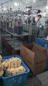 TEMU Jualan Heba Nilon Profesional Menebal Bahagian Bawah Tuala Hisap Peluh Deodoran Mengeluarkan Stoking Bola Sepak Yang Tidak Tergelincir