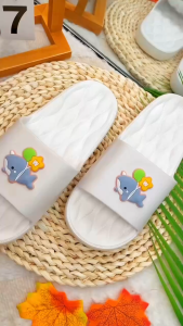 รองเท้าแตะแฟชั่นน่ารักๆ รองเท้าแตะสวมใส่สบายเท้า รองเท้าลายน้องการ์ตูนปลาโลมาน้อยน่ารักๆ