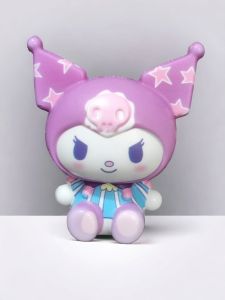 mainan squishy sanrio kuromi motif