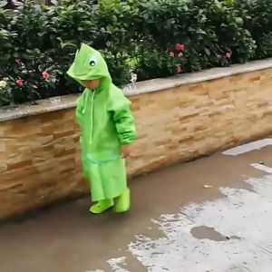 เสื้อกันฝนลายการ์ตูน เสื้อกันฝนเด็ก 2-9 ขวบ 80-130cm ชุดกันฝนเด็ก 2ปี 3ปี 7ปี ชู้ชุดกันฝนแบบชู่ชุด เสื้อ