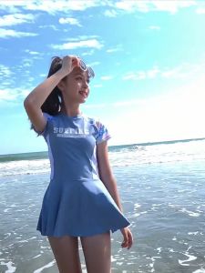 Đồ Bơi Cho Bé Gái Bộ Bơi Bé Gái Họa Tiết Surfing Liền Thân Thiết Kế Dễ Thương Chất Liệu Co Giãn Cho Bé Từ 15-50kg HB2303