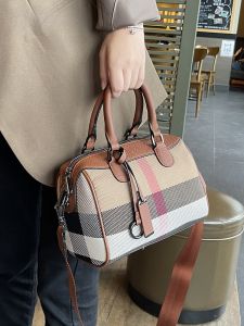 Elegant Crossbody Bag for Middle-Aged Women Stylish Handbag Boston Pillow Shape Canvas Material Zipper Closure Soft And Comfortable