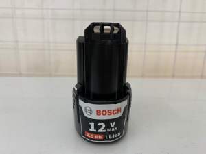 Pin bos 12v 2.5Ah chính hãng nhận sạc zin