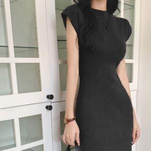 Elegant French Style Knitted Dress Womens Autumn New Semi High Collar Slimming Short Sleeve mid Length Skirt Single Piece
