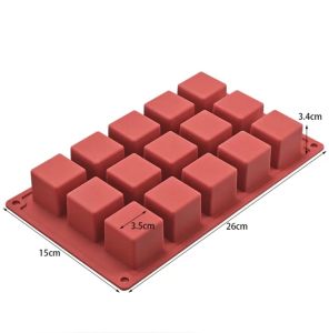 Khuôn silicon làm bánh 14 ô vuông dùng được lò nướng tủ lạnh làm đá hoặc đổ rau cau