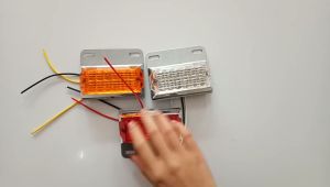 1pc - 12 & 18 LEDs High Quality SMD LED Side Marker Light for Truck Trailer Jeep Tractor