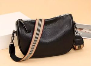 TAS SELEMPANG WANITA TERBARU 2022