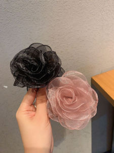 2024 New Womens Supernatural Chic Hairpin European Root Princess Hair Card Floral Summer Hair Style Shark Clip