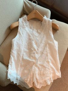 GUZILIAN | เสื้อกั๊กแขนกุดคอวีลายดอกไม้สไตล์เกาหลีสำหรับฤดูร้อน ดีไซน์เรียบง่าย เสื้อเชิ้ตผู้หญิงทรงหลวม สไตล์ทำงาน