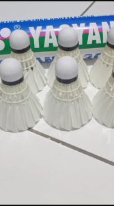 Shuttlecock Yaoyang-20: Kok Berkualitas & Kok Turnamen