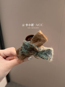 กิ๊บติดผมรูปฉลามผูกโบว์ผ้าขนสัตว์สำหรับผู้หญิง กิ๊บติดผมสุดหรูหรา 2025 ใหม่ ฤดูใบไม้ร่วง/ฤดูหนาว ที่คาดผมหลังศีรษะ ตกแต่งผม ของขวัญ