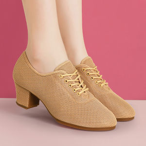 ผู้หญิง ตาข่าย รองเท้าเต้นรําสีผิวรองเท้าเต้นรําแบบละติน ฤดูร้อน ใหม่รองเท้าส้นสูงปานกลางรองเท้าเต้นรําการฝึกอบรมฟิตเนส