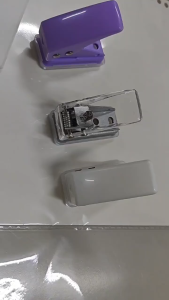 Mini Hole Puncher Single  Cute Morandi Circle Metal Single Hand Held Hole Portable Compact School Office Stationary