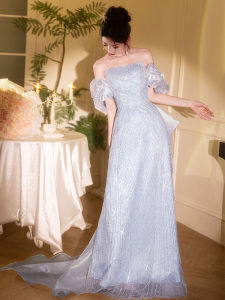 เรียบหรู ไหล่เดียว สำหรับงานกลางคืน ชุดราตรี ผู้หญิง แฟชั่นงานแต่งงานเทพนิยาย เดรส น้ำหนักเบา เจ้าสาว ชุดราตรี ความรู้สึกระดับไฮเอนด์