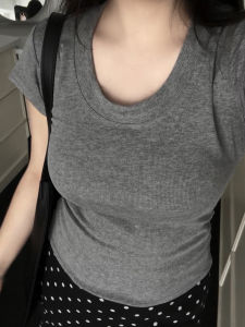 NINI ONE Slimming Waterdrop Neck Short Sleeve T-Shirt Versatile Miniature Sleeve Top for Summer Commute Style Solid Color